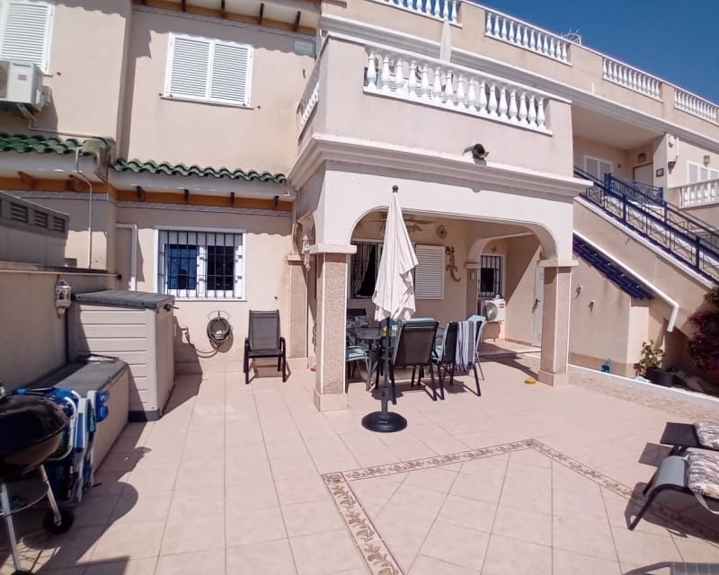 2 bedroom Apartment for sale in Playa Flamenca with pool - € 190,000 (Ref: 9926425)