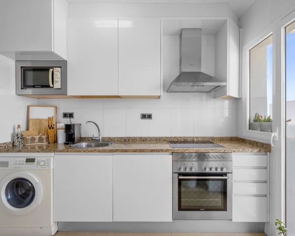 1 slaapkamer Appartement te koop in Centro, Los Alcázares met zwembad garage - € 139.000 (Ref: 9926427)