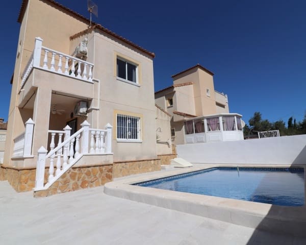 3 slaapkamer Villa te koop in San Miguel de Salinas met zwembad garage - € 259.950 (Ref: 9926430)