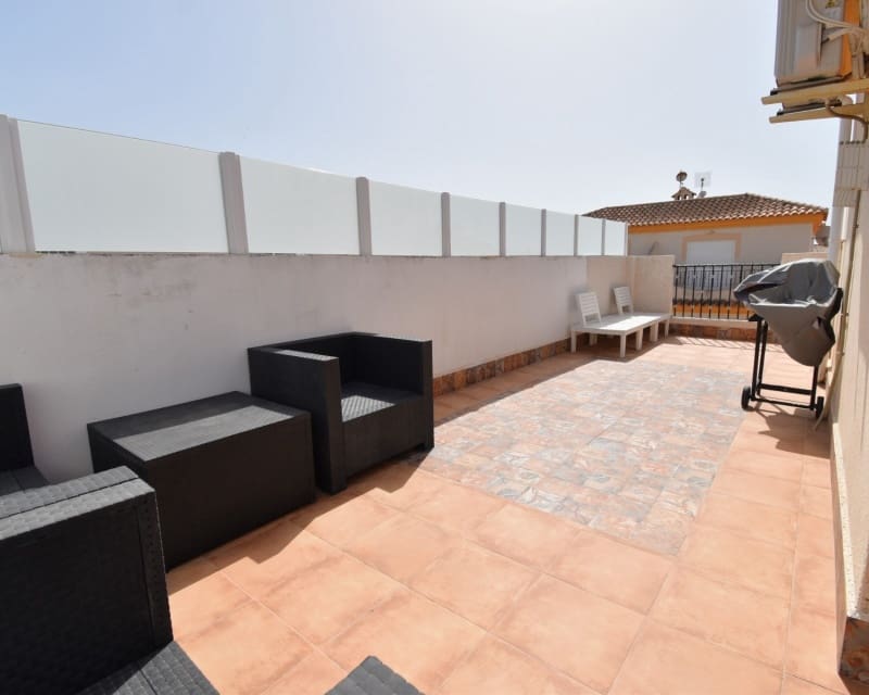 2 soveværelse Villa til salg i Playa Flamenca med swimmingpool garage - € 225.000 (Ref: 9926432)
