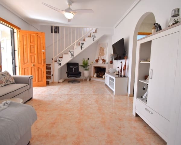 2 soveværelse Villa til salg i Playa Flamenca, Orihuela med swimmingpool garage - € 225.000 (Ref: 9926432)