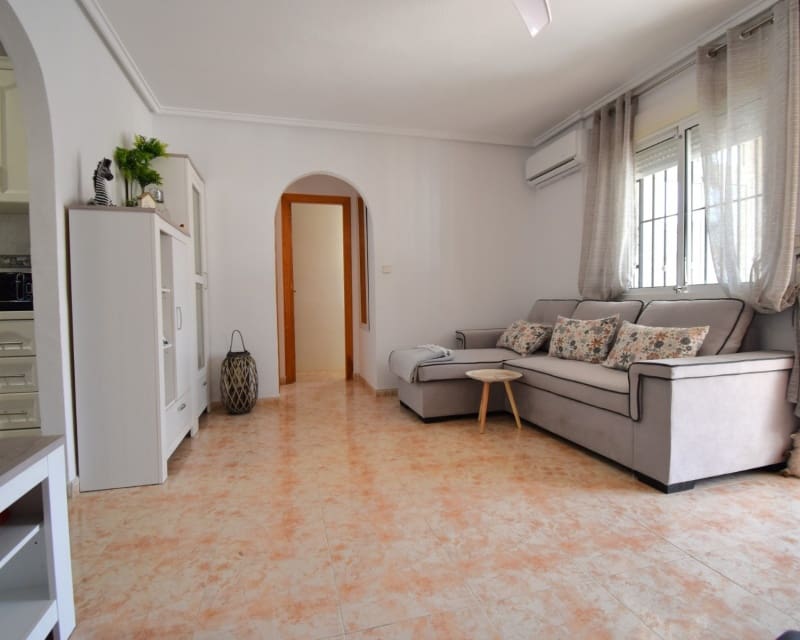 2 soveværelse Villa til salg i Playa Flamenca med swimmingpool garage - € 225.000 (Ref: 9926432)