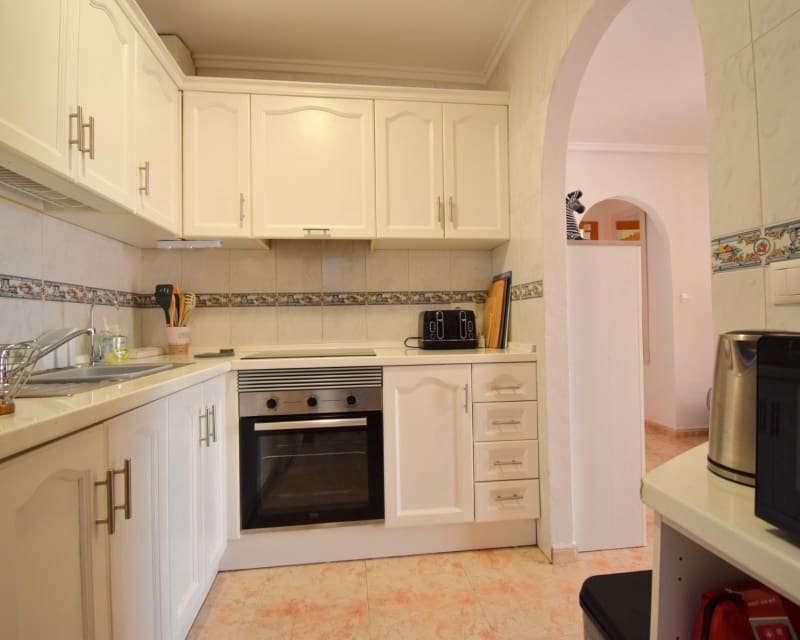 2 soveværelse Villa til salg i Playa Flamenca med swimmingpool garage - € 225.000 (Ref: 9926432)