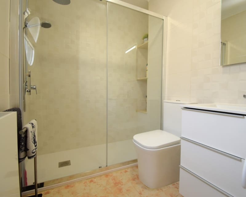 2 soveværelse Villa til salg i Playa Flamenca med swimmingpool garage - € 225.000 (Ref: 9926432)