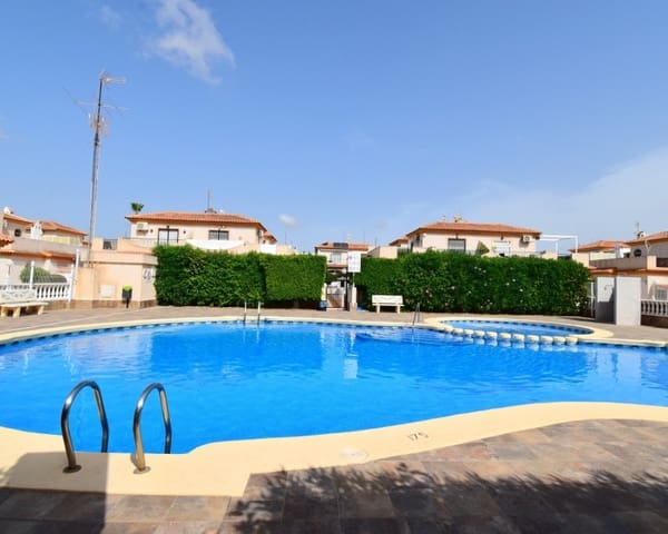 2 soveværelse Villa til salg i Playa Flamenca, Orihuela med swimmingpool garage - € 225.000 (Ref: 9926432)
