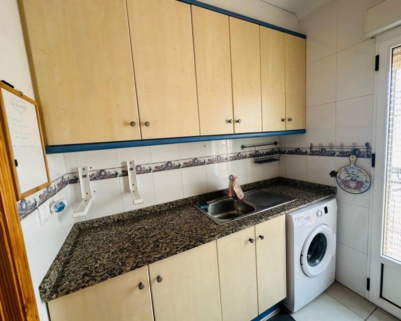 3 Zimmer Villa zu verkaufen in Los Montesinos mit Pool - 179.000 € (Ref: 9926435)
