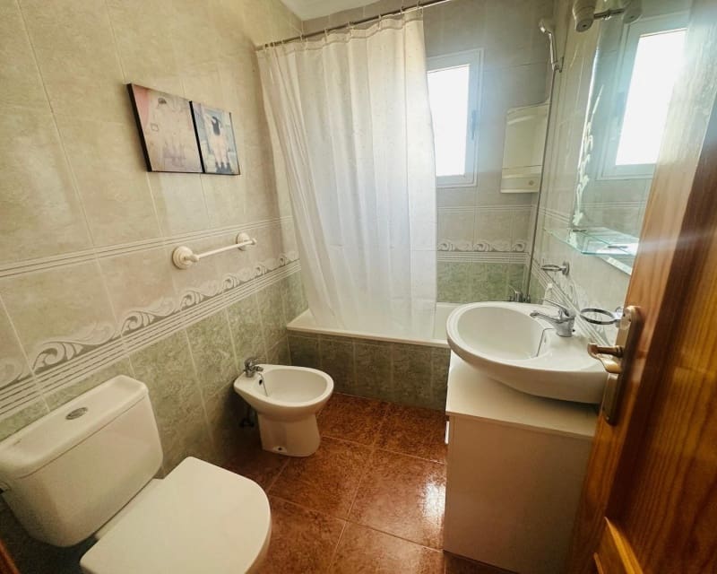 3 Zimmer Villa zu verkaufen in Los Montesinos mit Pool - 179.000 € (Ref: 9926435)