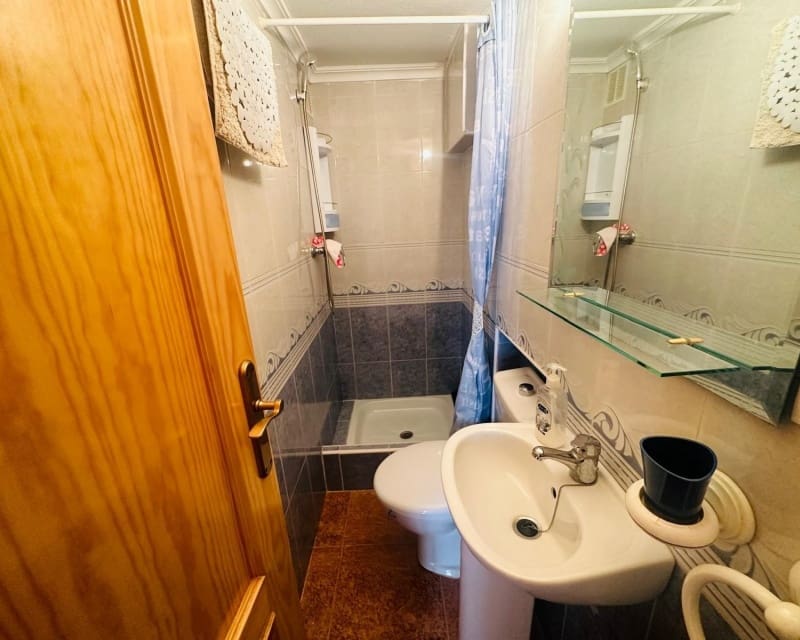 3 Zimmer Villa zu verkaufen in Los Montesinos mit Pool - 179.000 € (Ref: 9926435)