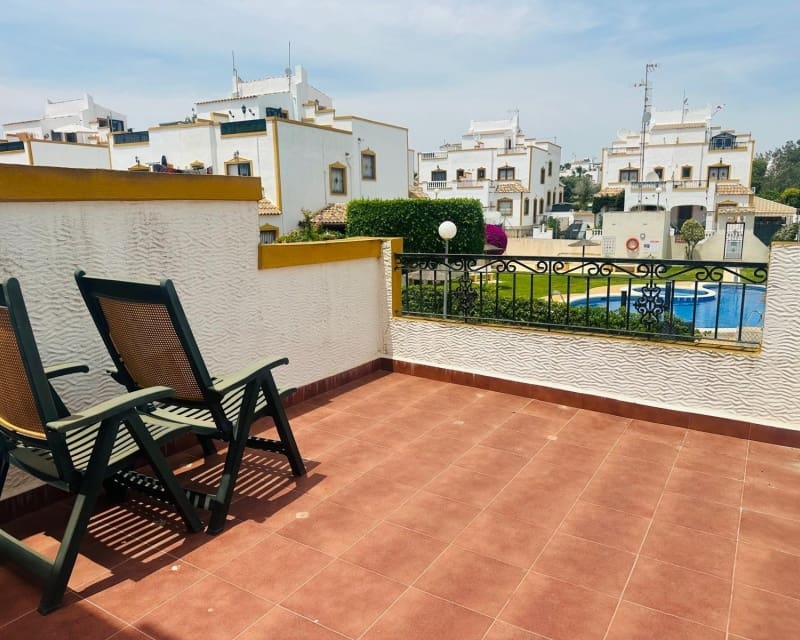 3 Zimmer Villa zu verkaufen in Los Montesinos mit Pool - 179.000 € (Ref: 9926435)