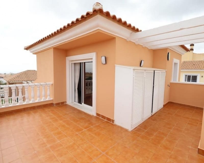 5 sypialnia Willa na sprzedaż w Villamartin z basenem garażem - 385 000 € (Ref: 9926436)