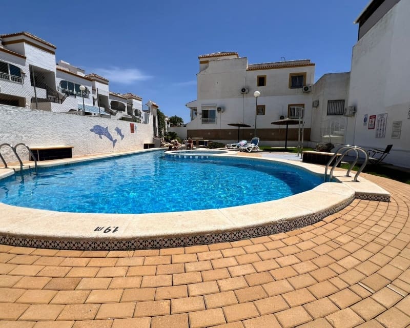 2 slaapkamer Appartement te koop in Los Montesinos met zwembad - € 125.000 (Ref: 9926437)