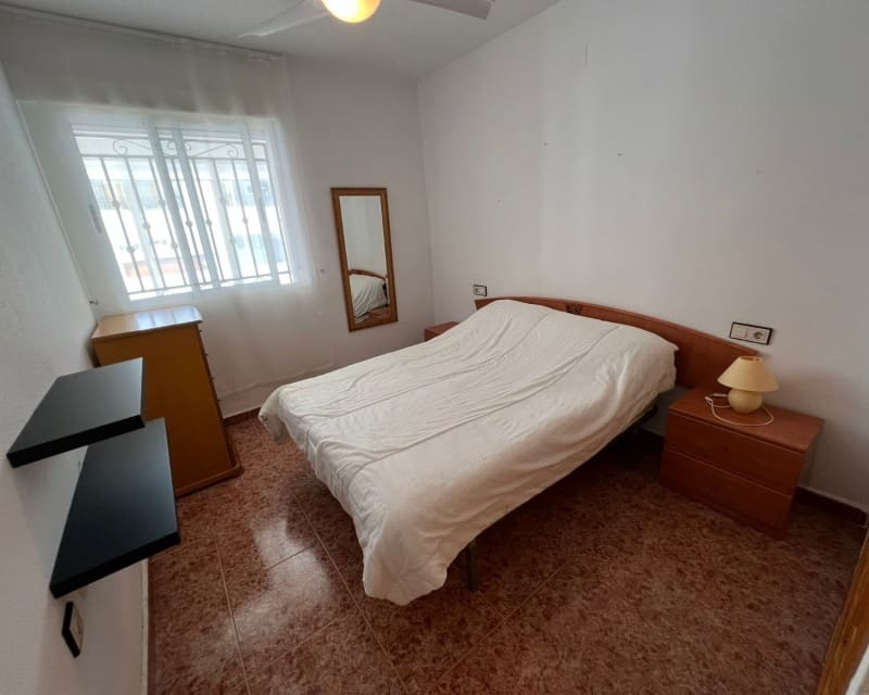 2 slaapkamer Appartement te koop in Los Montesinos met zwembad - € 125.000 (Ref: 9926437)
