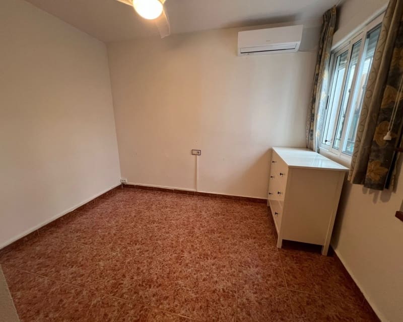 2 slaapkamer Appartement te koop in Los Montesinos met zwembad - € 125.000 (Ref: 9926437)