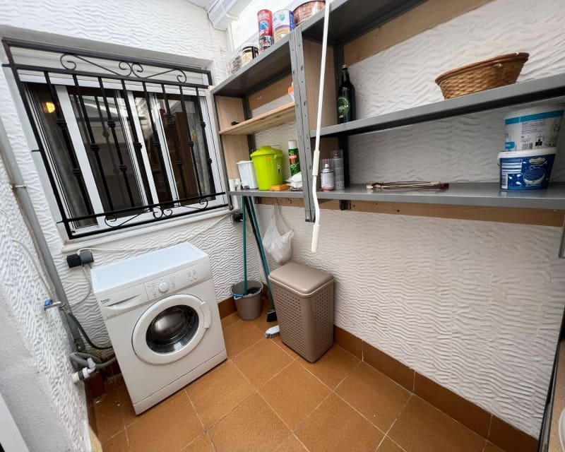 2 slaapkamer Appartement te koop in Los Montesinos met zwembad - € 125.000 (Ref: 9926437)