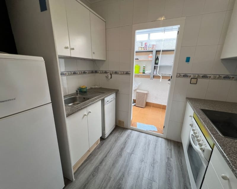 2 slaapkamer Appartement te koop in Los Montesinos met zwembad - € 125.000 (Ref: 9926437)