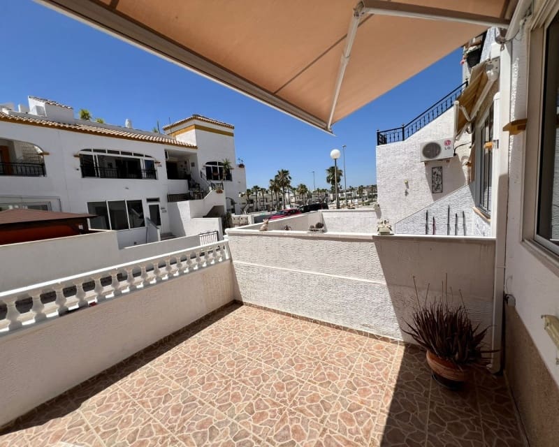 2 slaapkamer Appartement te koop in Los Montesinos met zwembad - € 125.000 (Ref: 9926437)