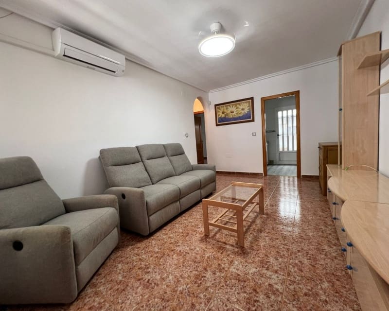 2 slaapkamer Appartement te koop in Los Montesinos met zwembad - € 125.000 (Ref: 9926437)