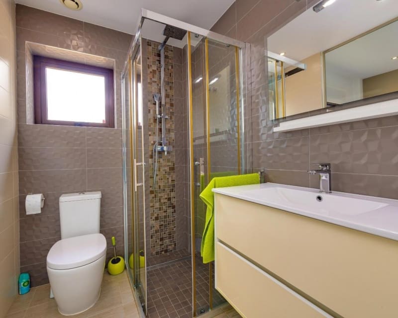 3 soveværelse Villa til salg i Pueblo Bravo med swimmingpool - € 394.969 (Ref: 9926438)