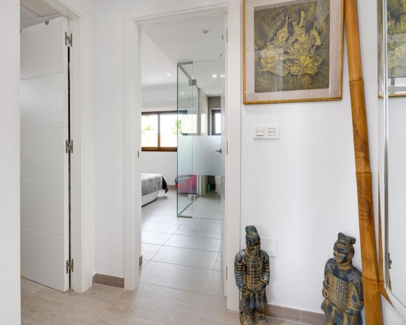 3 soveværelse Villa til salg i Pueblo Bravo med swimmingpool - € 394.969 (Ref: 9926438)