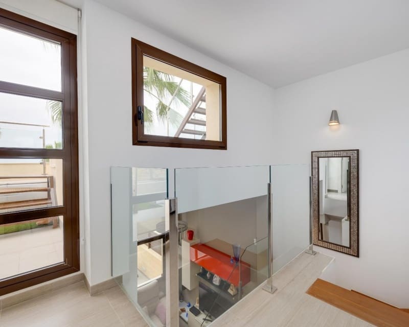 3 soveværelse Villa til salg i Pueblo Bravo med swimmingpool - € 394.969 (Ref: 9926438)