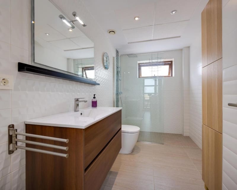 3 soveværelse Villa til salg i Pueblo Bravo med swimmingpool - € 394.969 (Ref: 9926438)