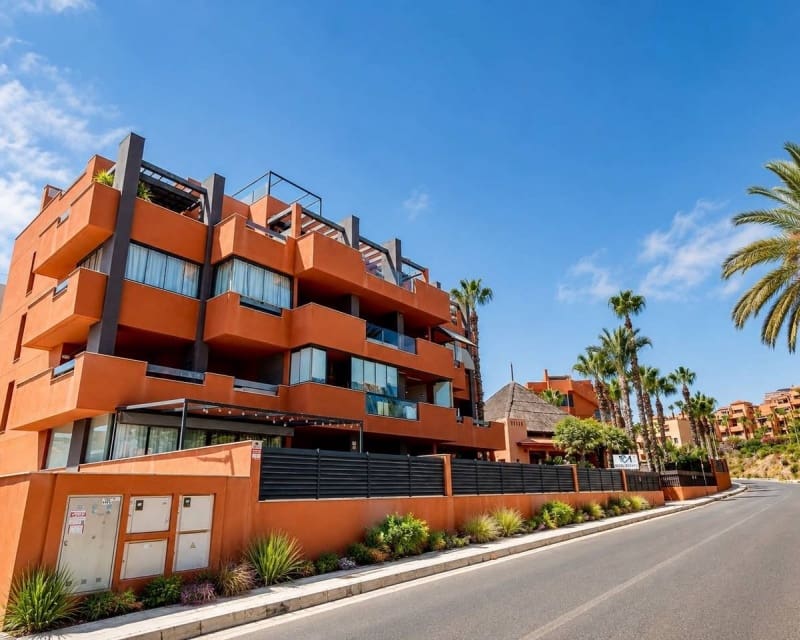 2 soveværelse Lejlighed til salg i Villamartin med swimmingpool garage - € 260.000 (Ref: 9950680)