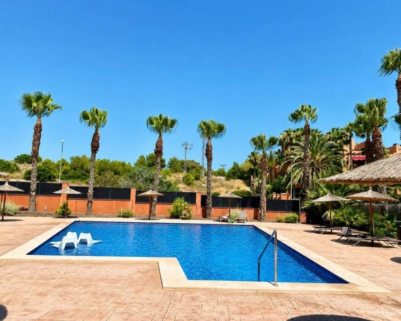 2 soveværelse Lejlighed til salg i Villamartin med swimmingpool garage - € 260.000 (Ref: 9950680)