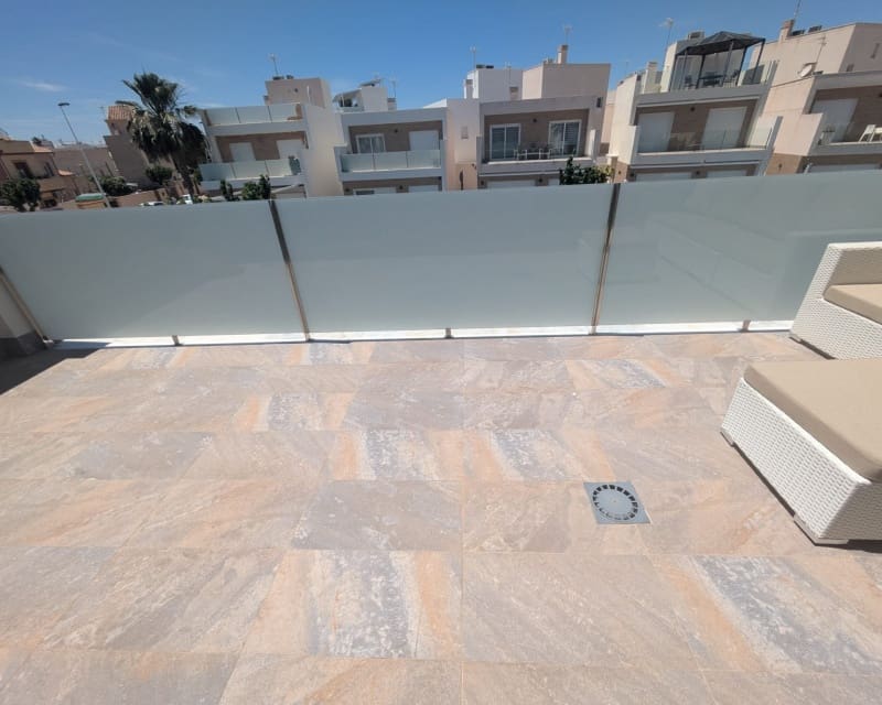 3 sypialnia Willa na sprzedaż w San Pedro del Pinatar z basenem garażem - 439 000 € (Ref: 9950682)