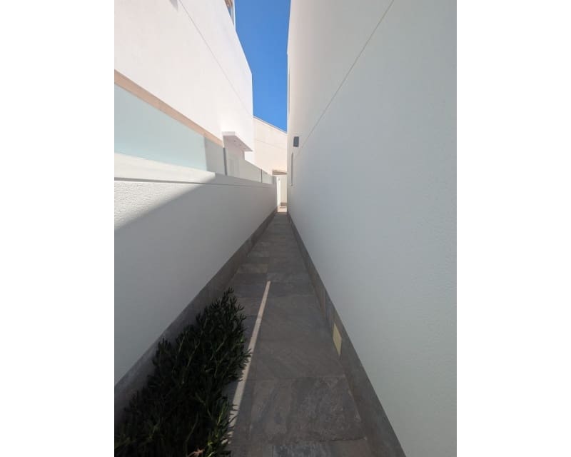 3 sypialnia Willa na sprzedaż w San Pedro del Pinatar z basenem garażem - 439 000 € (Ref: 9950682)