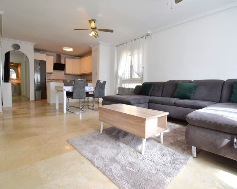 2 makuuhuone Huoneisto myytävänä paikassa Playa Flamenca mukana uima-altaan 
autotalli - 205 000 € (Ref: 9950683)