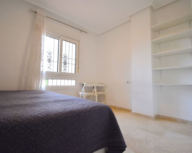 2 makuuhuone Huoneisto myytävänä paikassa Playa Flamenca mukana uima-altaan 
autotalli - 205 000 € (Ref: 9950683)