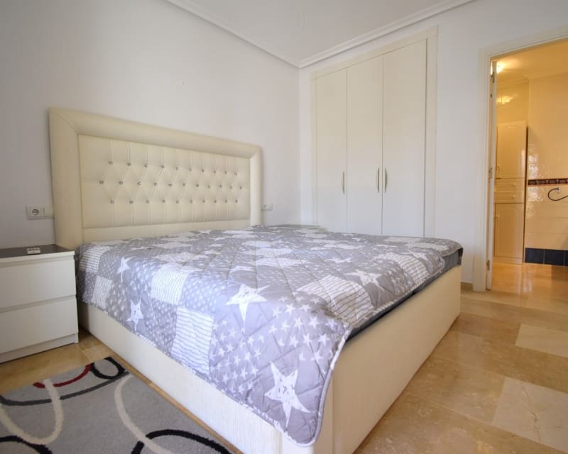 2 makuuhuone Huoneisto myytävänä paikassa Playa Flamenca mukana uima-altaan 
autotalli - 205 000 € (Ref: 9950683)