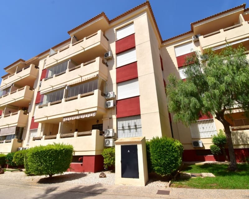 2 makuuhuone Huoneisto myytävänä paikassa Playa Flamenca mukana uima-altaan 
autotalli - 205 000 € (Ref: 9950683)
