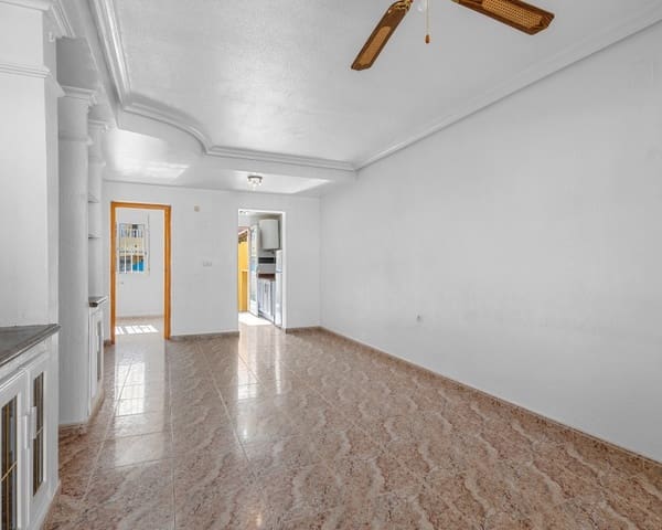 3 soveværelse Byhus til salg i Villamartin, Orihuela med swimmingpool - € 189.000 (Ref: 9950684)