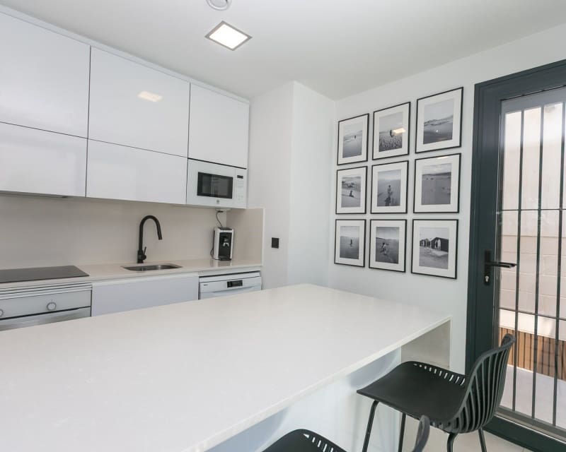 3 makuuhuone Huvila myytävänä paikassa Villamartin mukana uima-altaan - 369 000 € (Ref: 9950685)
