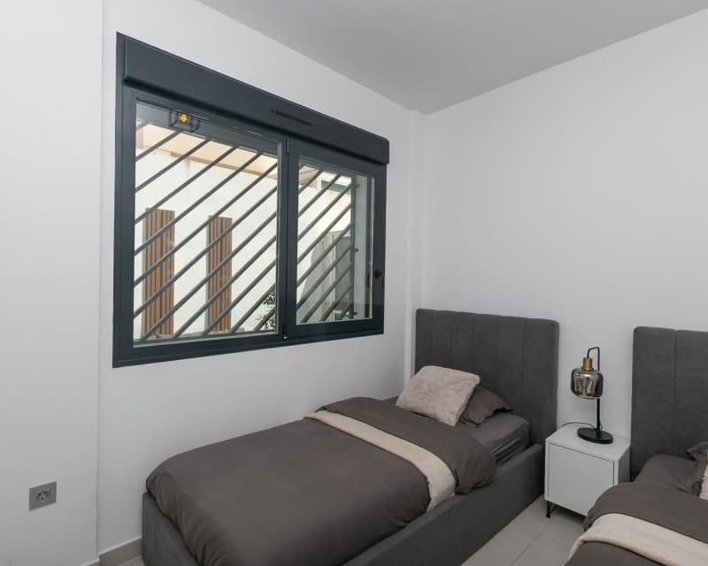3 makuuhuone Huvila myytävänä paikassa Villamartin mukana uima-altaan - 369 000 € (Ref: 9950685)