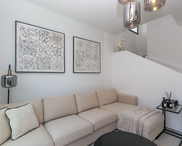 3 makuuhuone Huvila myytävänä paikassa Villamartin, Orihuela mukana uima-altaan - 369 000 € (Ref: 9950685)