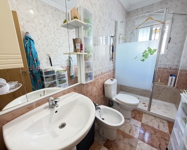 2 slaapkamer Bungalow te koop in La Zenia, Orihuela met zwembad - € 225.000 (Ref: 9950686)