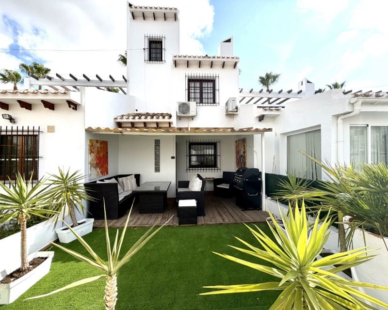 2 quarto Casa em Banda para venda em Villamartin com piscina - 280 000 € (Ref: 9950688)
