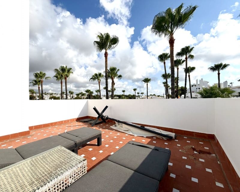 2 quarto Casa em Banda para venda em Villamartin com piscina - 280 000 € (Ref: 9950688)