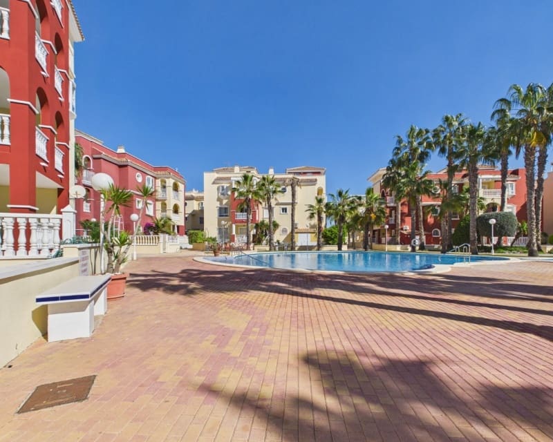 3 slaapkamer Appartement te koop in Los Narejos met zwembad - € 240.000 (Ref: 9950689)