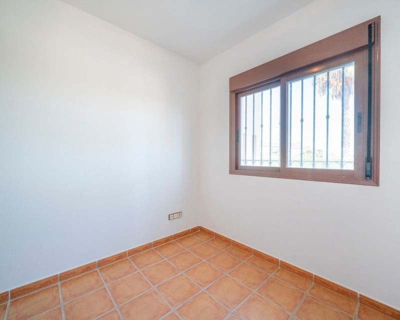 3 slaapkamer Huis te koop in Algorfa met zwembad garage - € 235.000 (Ref: 9950692)