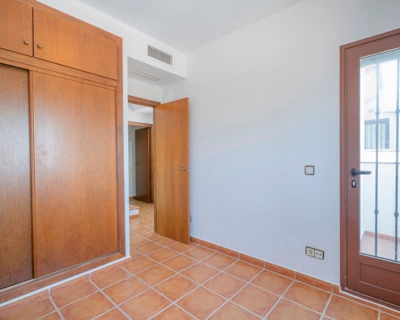 3 slaapkamer Huis te koop in Algorfa met zwembad garage - € 235.000 (Ref: 9950692)