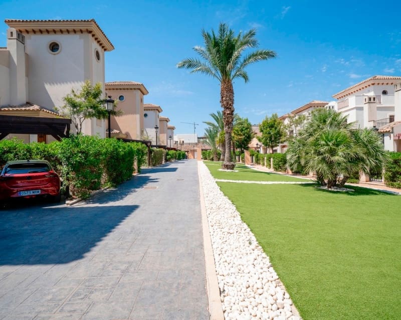 3 slaapkamer Huis te koop in Algorfa met zwembad garage - € 235.000 (Ref: 9950692)