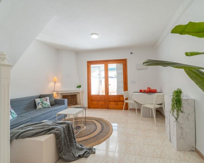 2 chambre Maison de Ville à vendre à El Chaparral avec piscine - 139 000 € (Ref: 9950694)