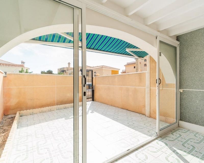 2 chambre Maison de Ville à vendre à El Chaparral avec piscine - 139 000 € (Ref: 9950694)