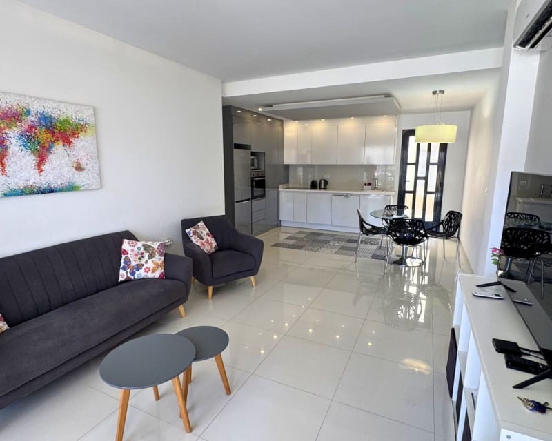 2 soverom Leilighet til salgs i Pilar de la Horadada med svømmebasseng - € 259 500 (Ref: 9950699)