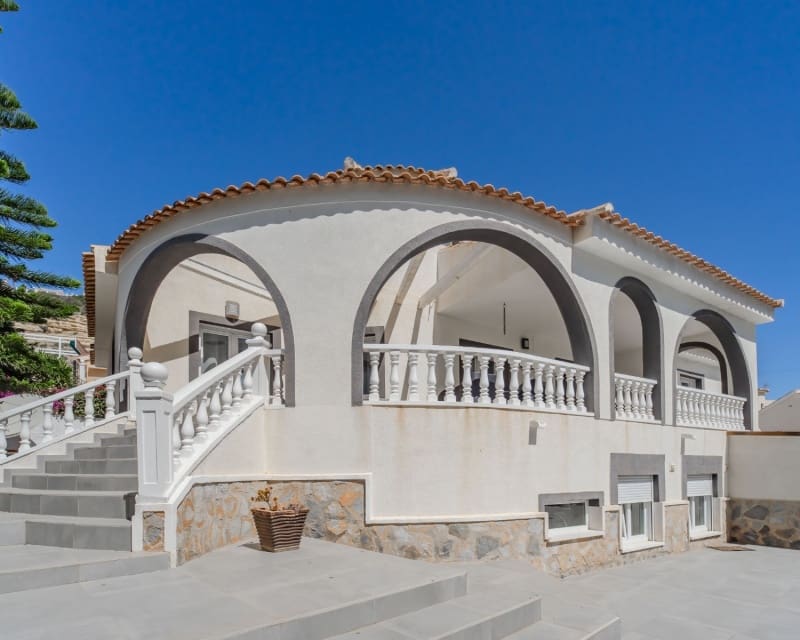 4 chambre Villa/Maison à vendre à La Marquesa avec piscine garage - 599 000 € (Ref: 9950700)