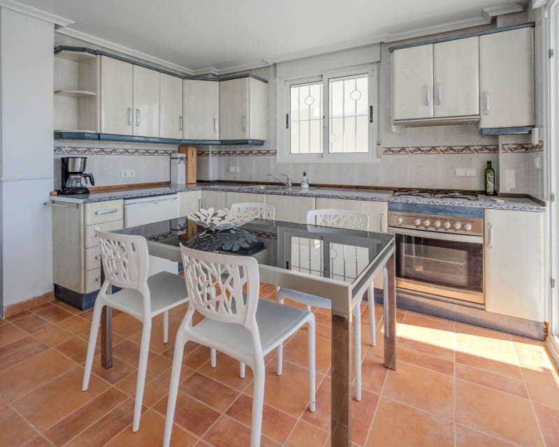 5 sovrum Villa till salu i La Marquesa med pool garage - 599 000 € (Ref: 9950701)