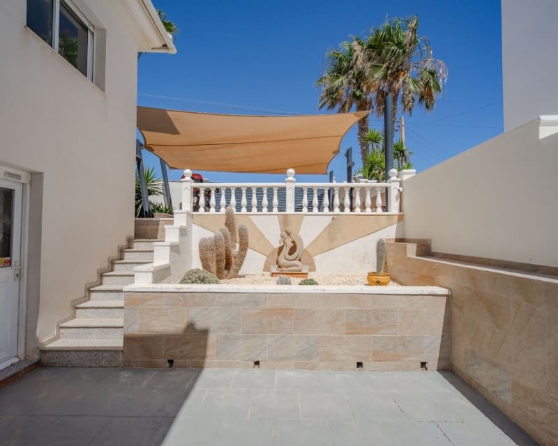 5 sovrum Villa till salu i La Marquesa med pool garage - 599 000 € (Ref: 9950701)
